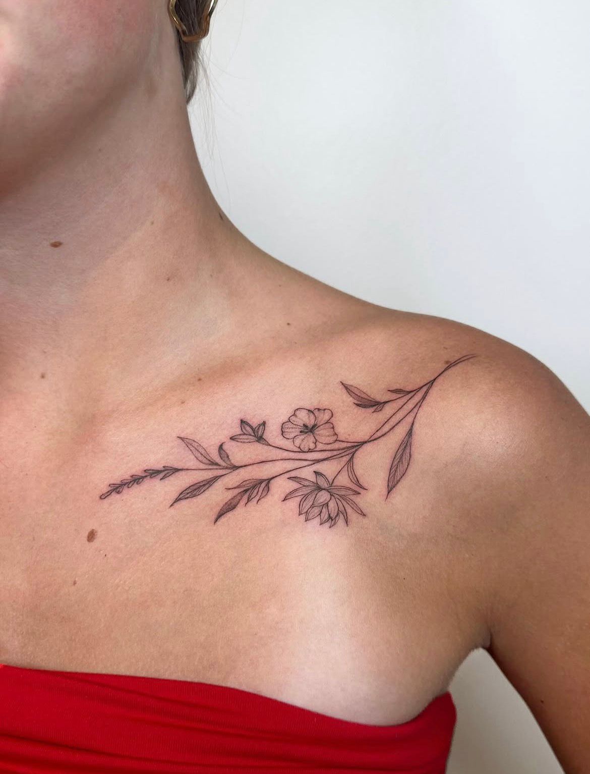 Fine Line Tattoo